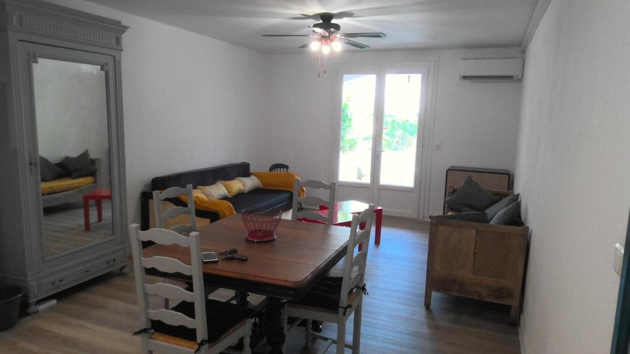 Refurbished Apartment 4 People 300M From The Sea Сен Мари де ла Мер Екстериор снимка